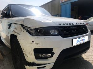 Range Rover front right accident repair before 1